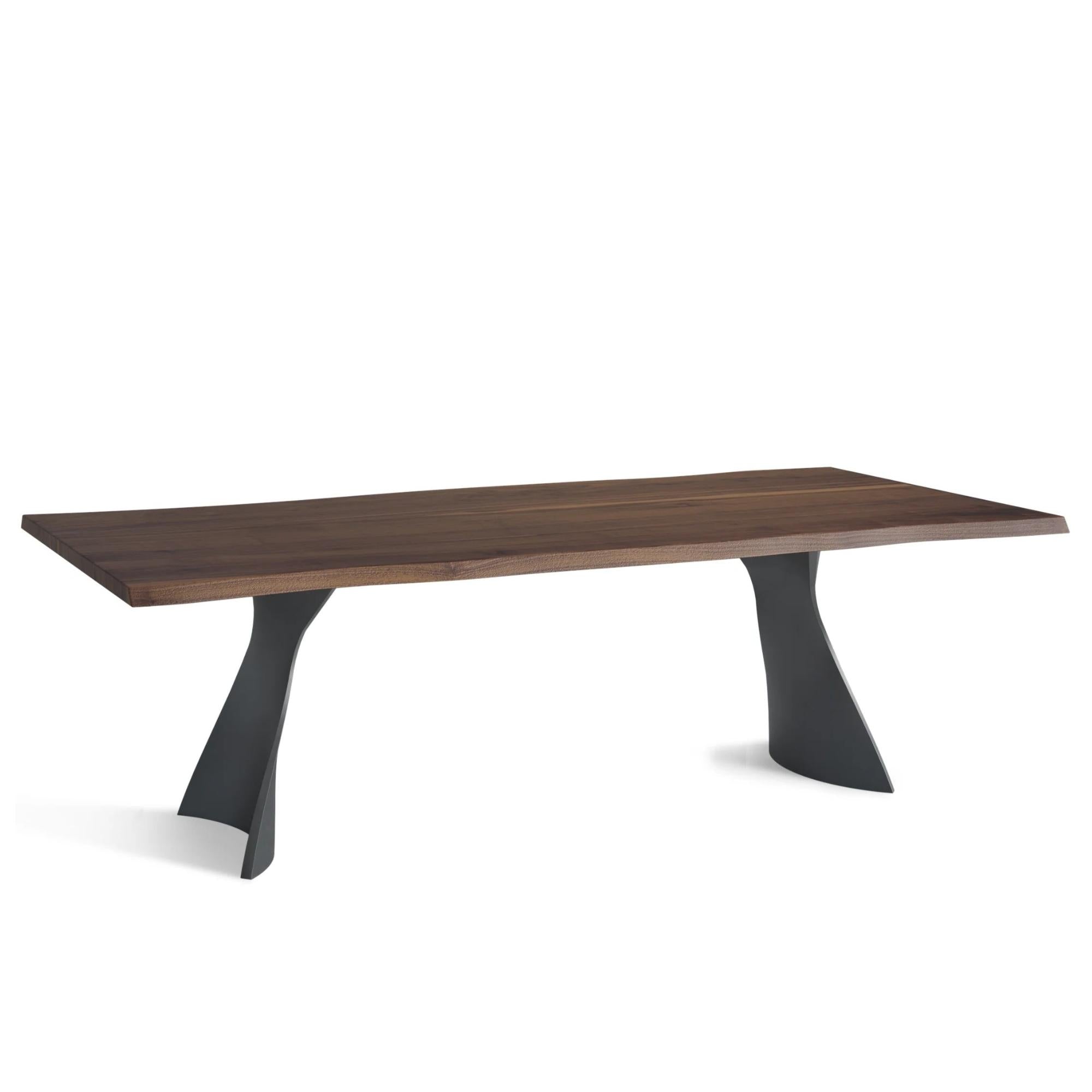 Manta Dining Table