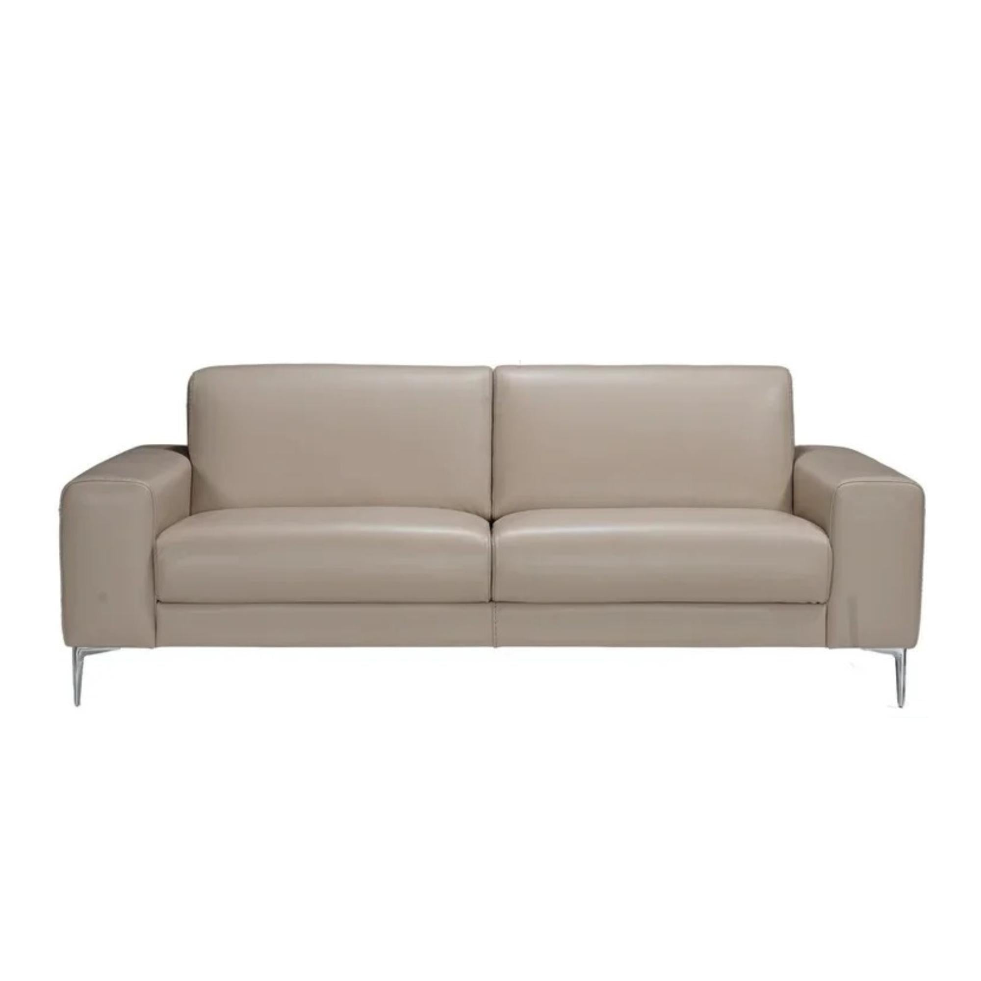 Victoria Loveseat