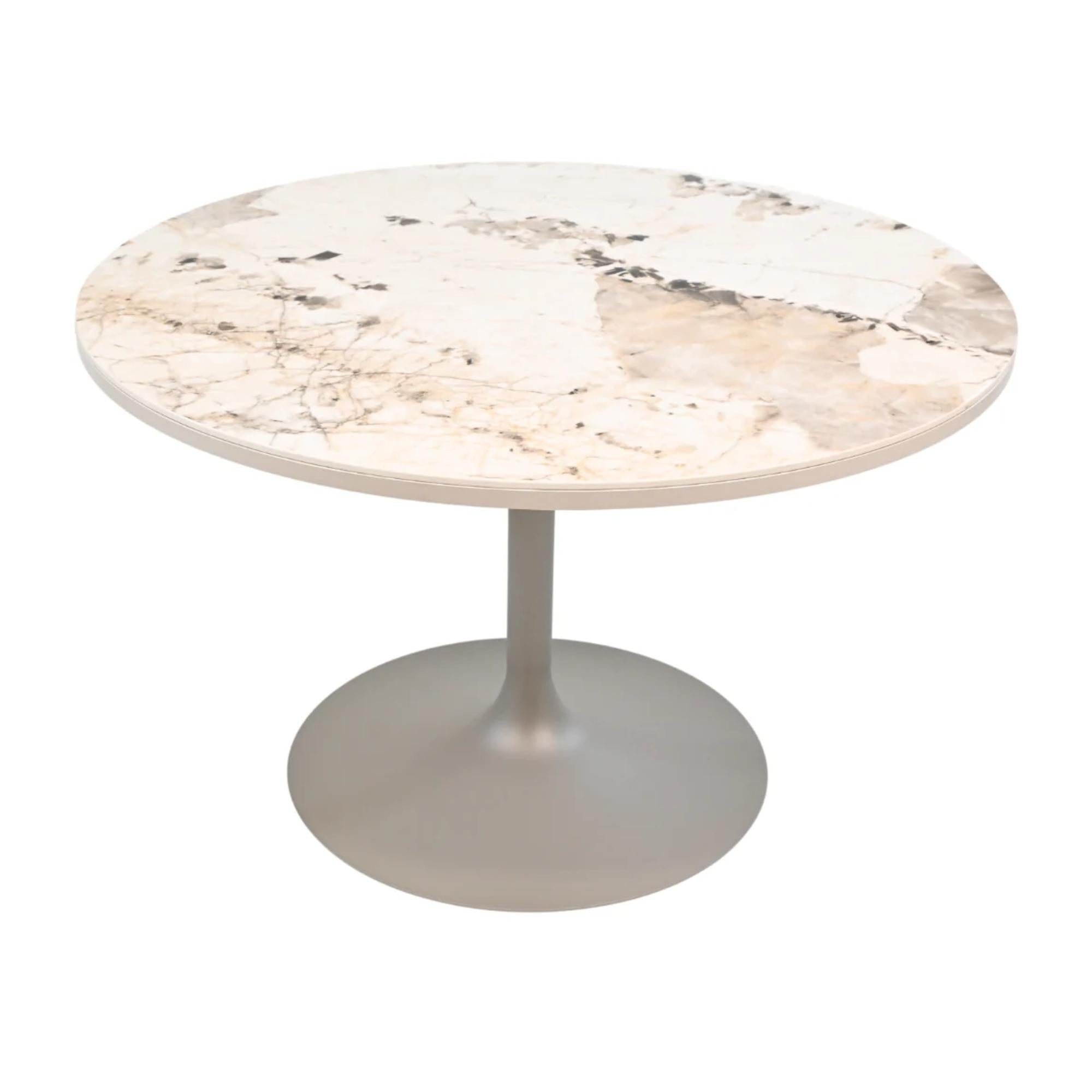 Marisa 30" Coffee Table