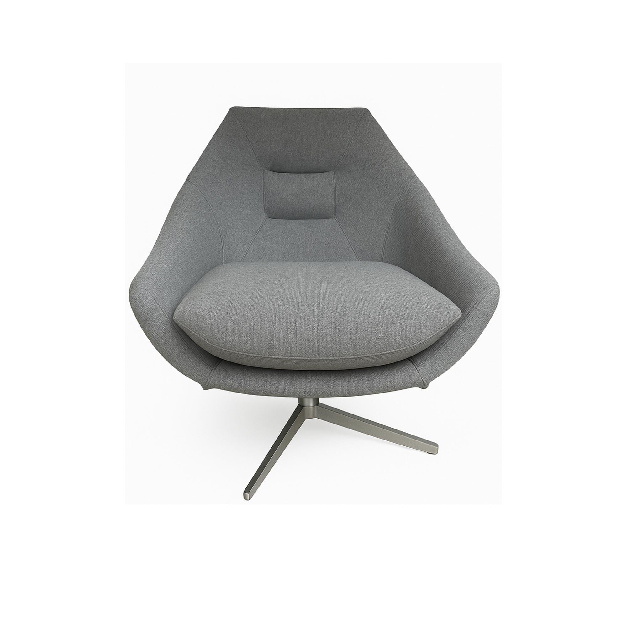 Volo Swivel Chair