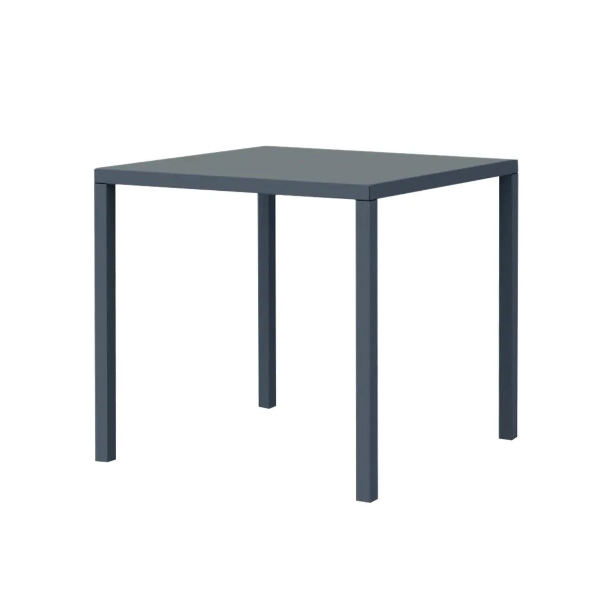 Quatris Dining Table
