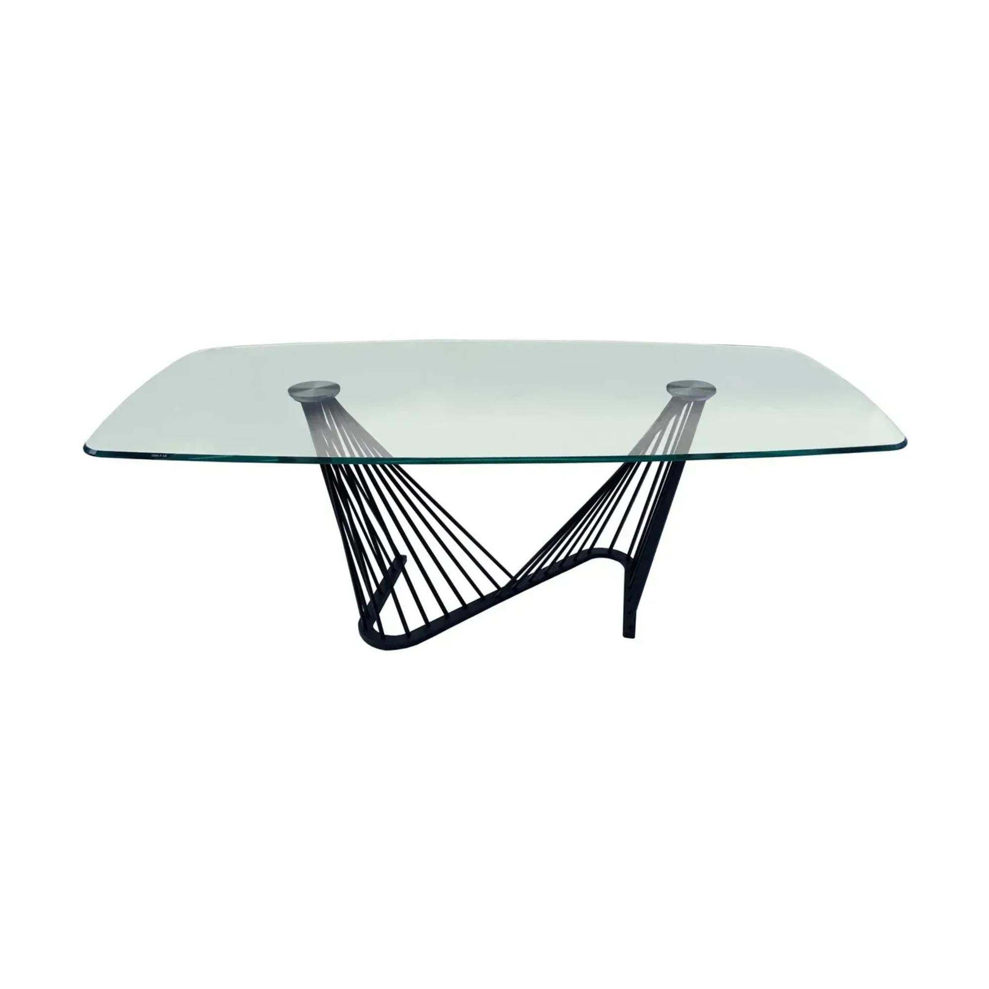 Arpa Dining Table