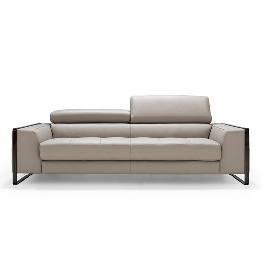 Daniela Loveseat