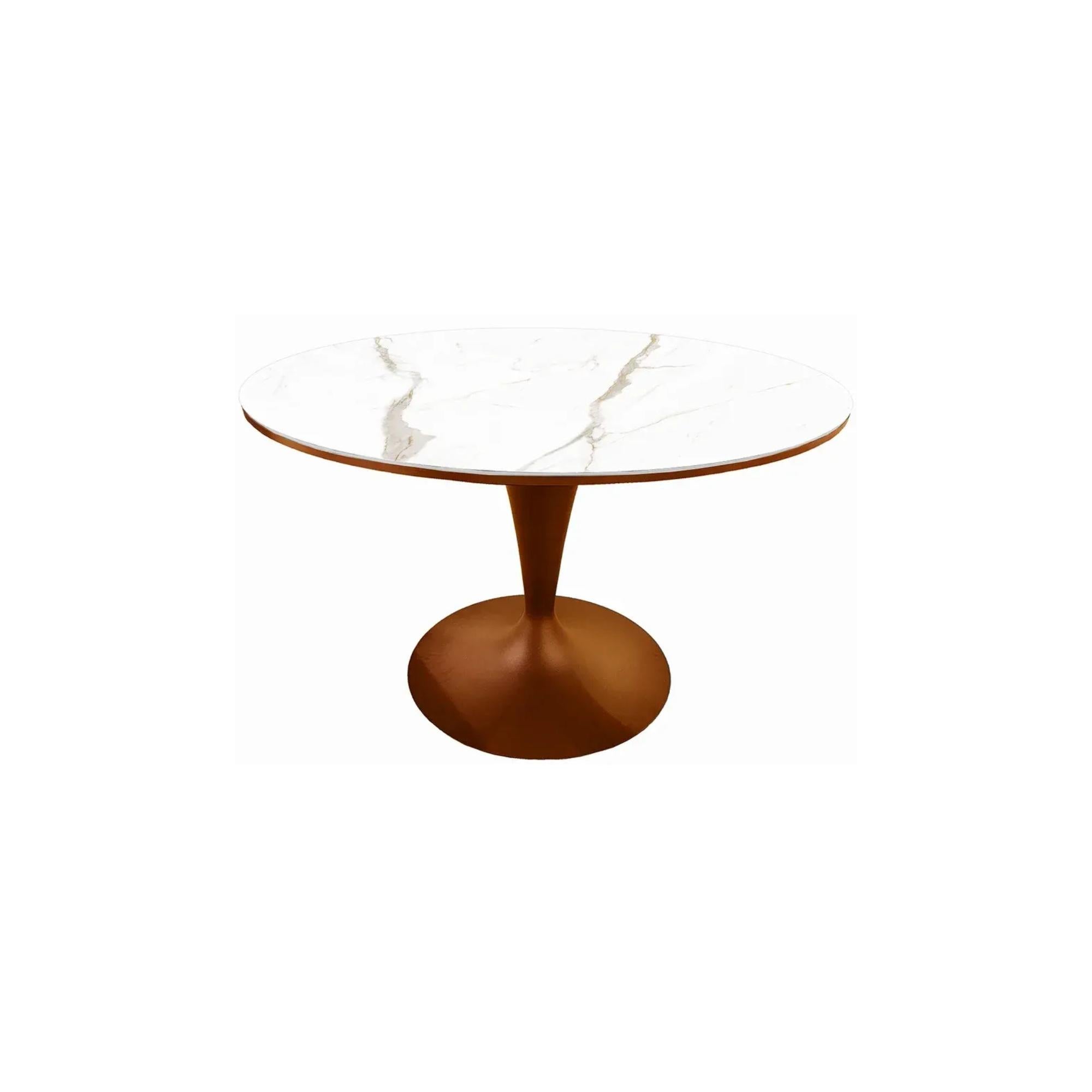 Sole Dining Table