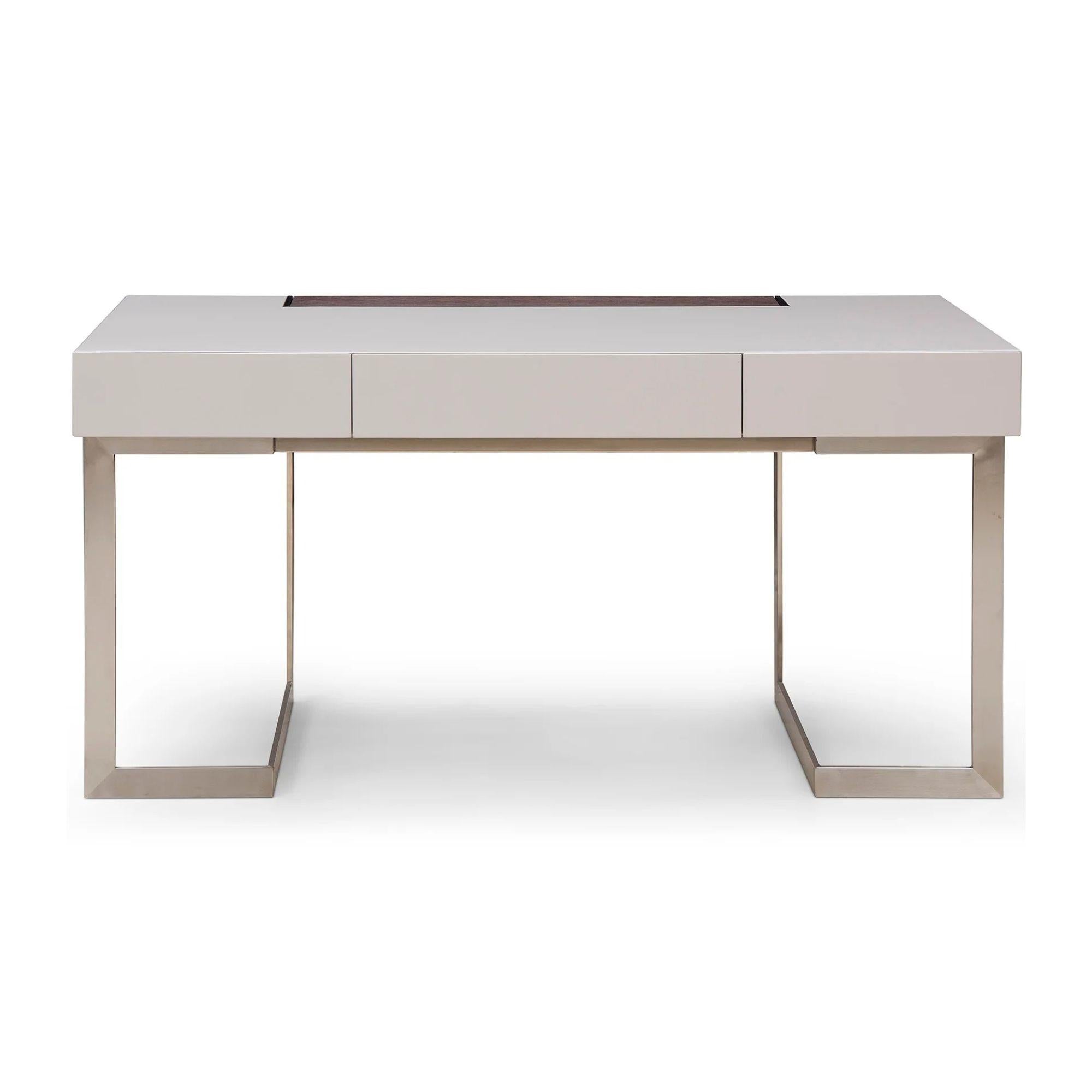 Ellen Desk