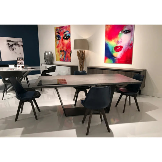 Elio Dining Table